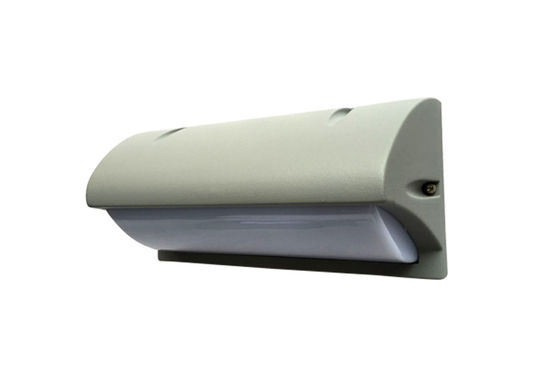 Çin Waterproof LED Toilet Light IP65 3000K 20W External LED Corner Bulkhead Light Tedarikçi